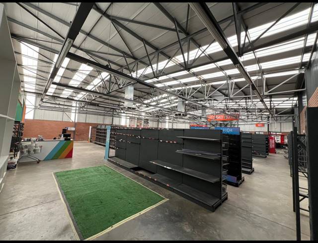 714M² WAREHOUSE TO LET IN STRIJDOMPARK